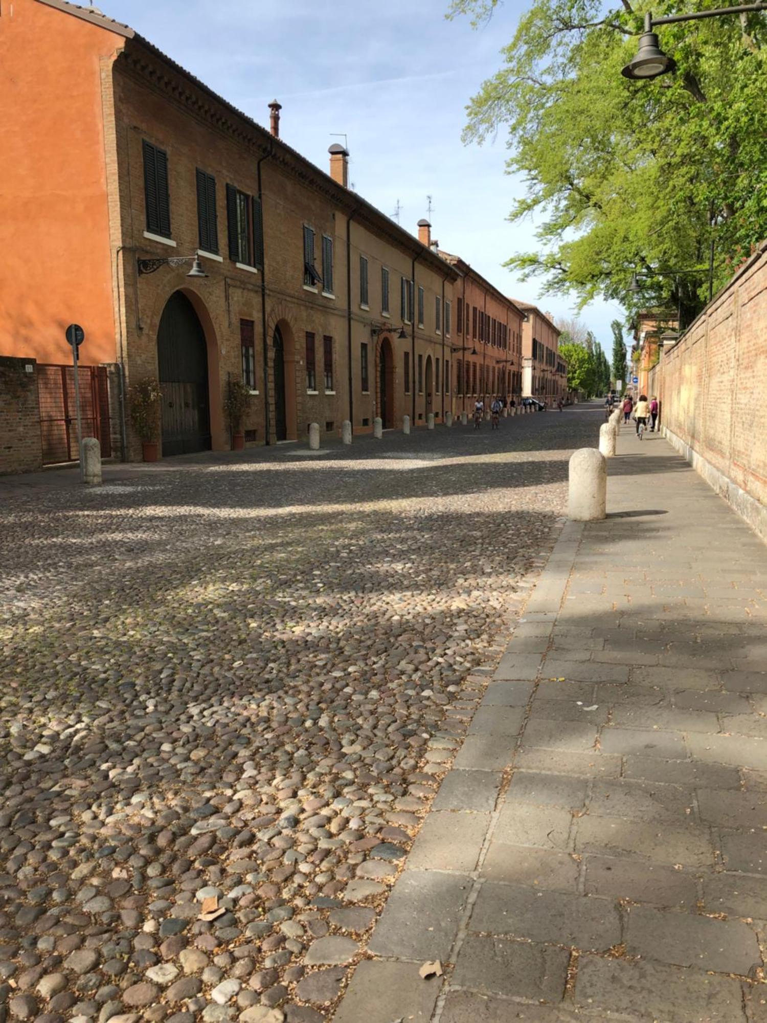 Palazzo Sabbioni Suite Del Conte Elegant Suite In Old Monastery City Center 费拉拉 外观 照片
